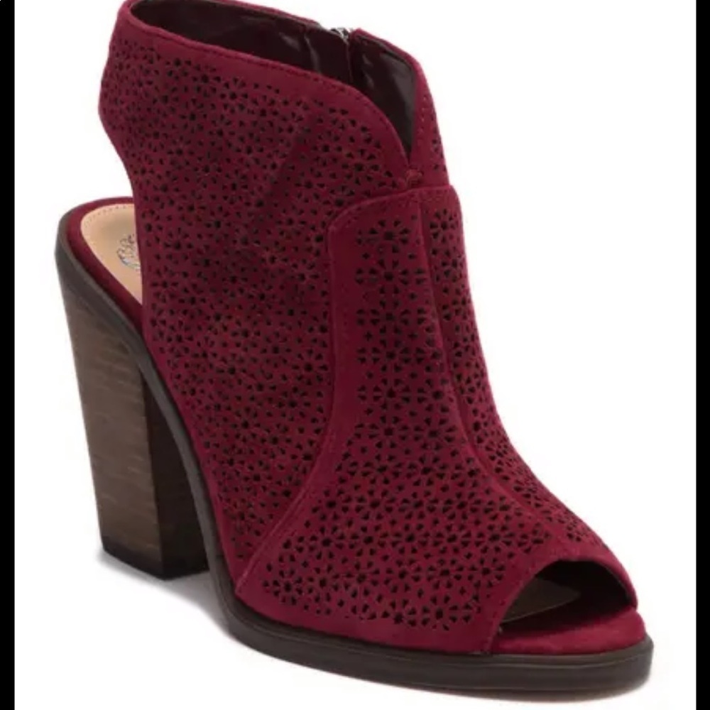 Vince Camuto| Klovaโ Merlot Red Suede Block Heels